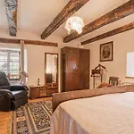Rustic House Luin - Happy