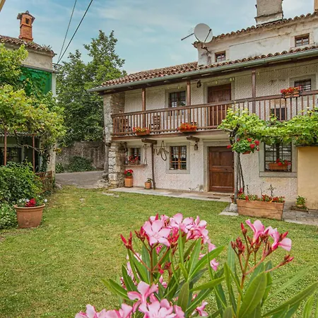Luin Country House Near Stanjel - Happy Rentals Štanjel