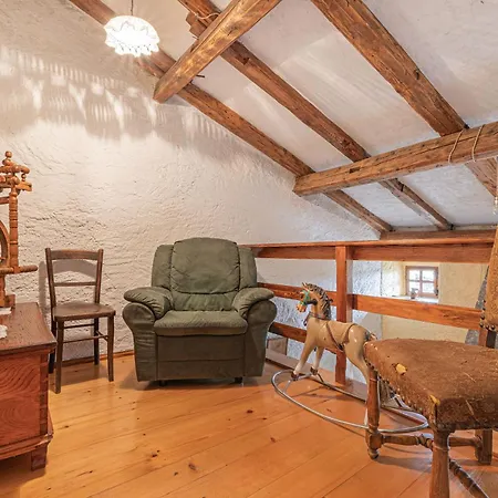 Luin Country House Near Stanjel - Happy Rentals *