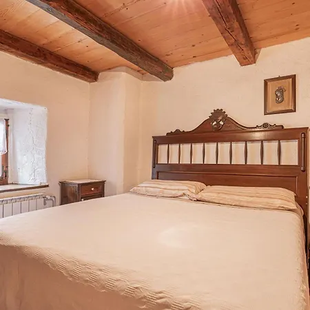 Luin Country House Near Stanjel - Happy Rentals Vakantiehuis