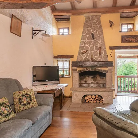 Vakantiehuis Luin Country House Near Stanjel - Happy Rentals *