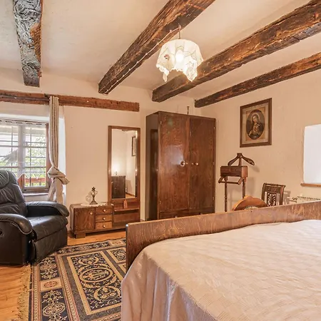 Luin Country House Near Stanjel - Happy Rentals