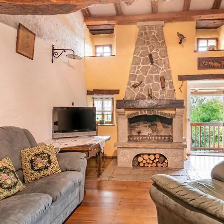 Luin Country House Near Stanjel - Happy Rentals