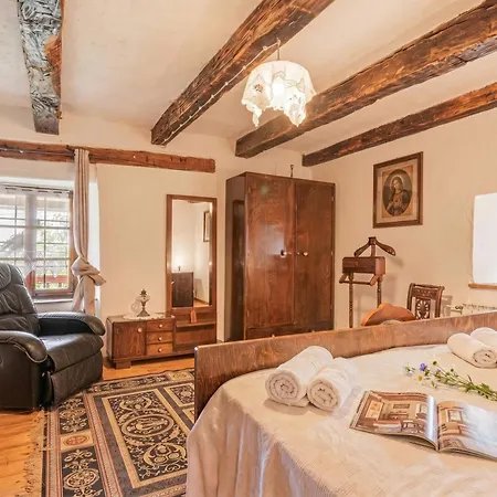 Luin Country House Near Stanjel - Happy Rentals Vakantiehuis Štanjel