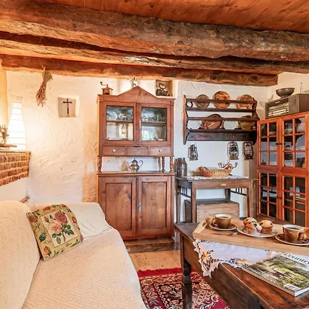 Luin Country House Near Stanjel - Happy Rentals *