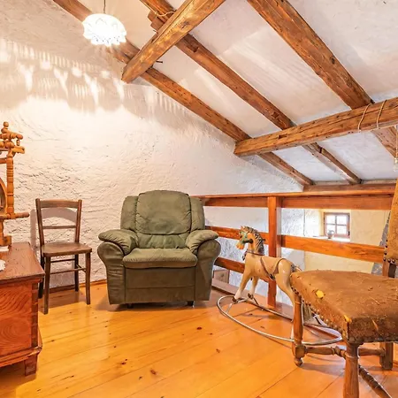 Vakantiehuis Luin Country House Near Stanjel - Happy Rentals