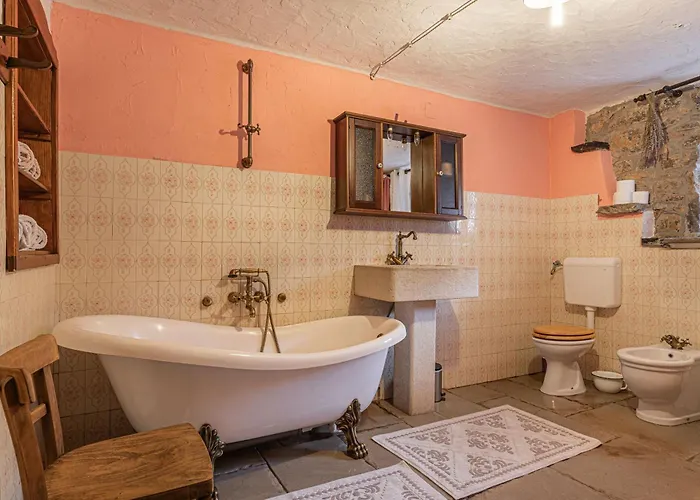 Rustic House Luin - Happy * Štanjel